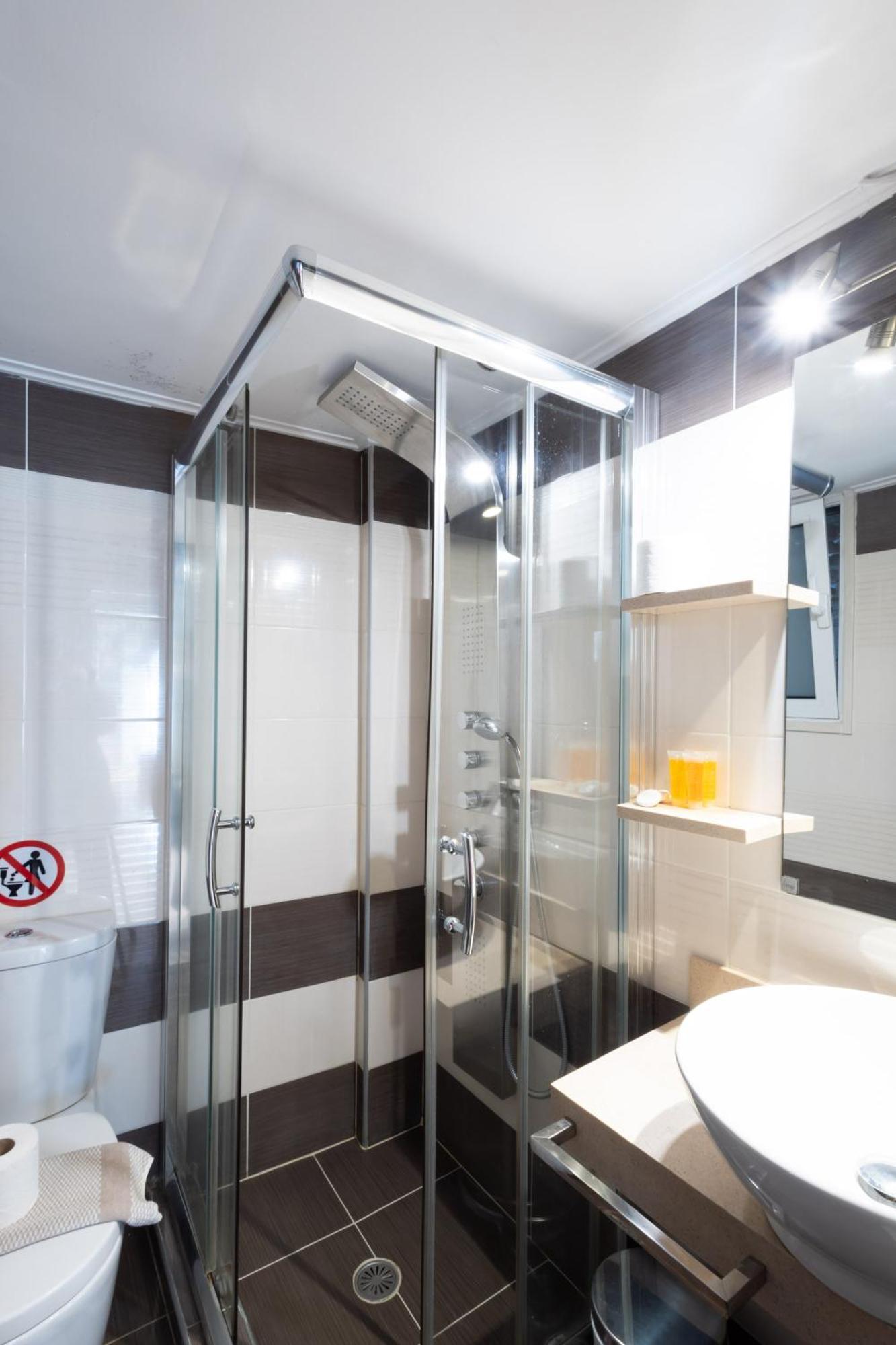 A Luxury & Comfortable Apt In 雅典 外观 照片